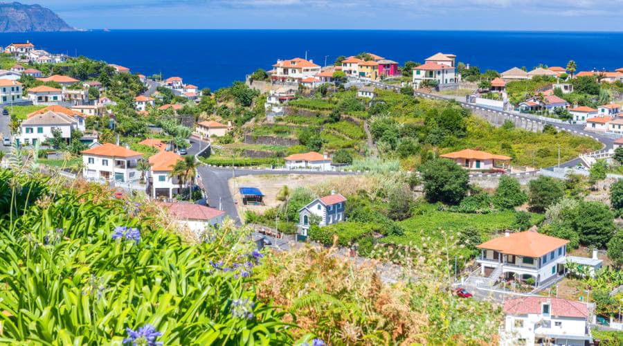 ¿Cuáles son las opciones de vehículos más populares en Ponta Delgada?